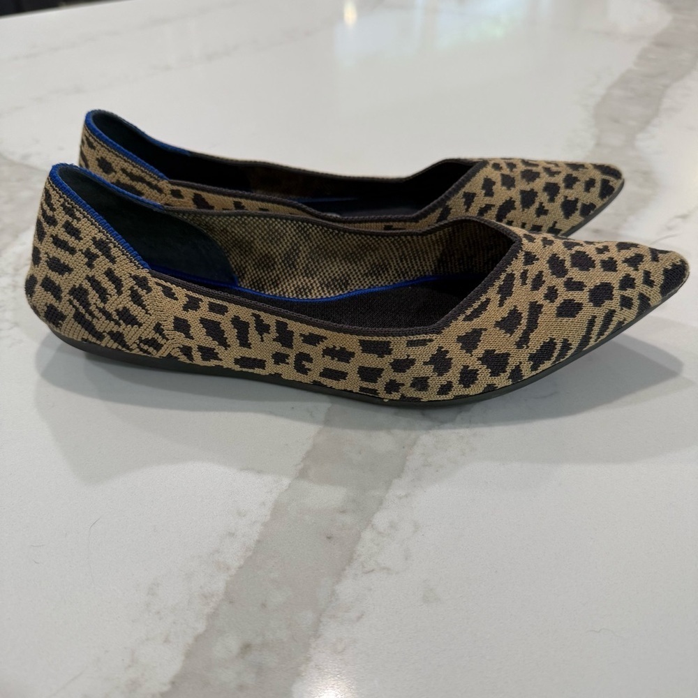 Rothy's Retired “The Point” Pointed Leopard Print Slip On Ballet Flats Womens 10 - Picture 3 of 8